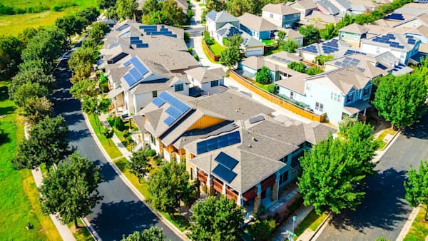 Blog Hero: What is a Solar Buyback?