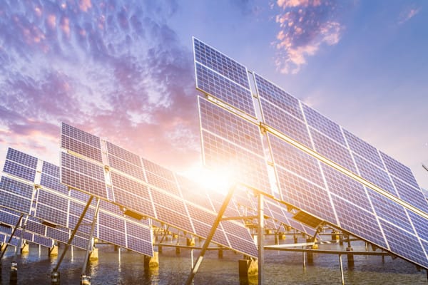 Blog Hero: Will I get an electric bill with solar panels?